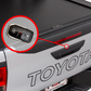 Toyota Hilux 2018 - 2026 (Con seguro de llave) - Cerradura Electrica De Compuerta Trasera